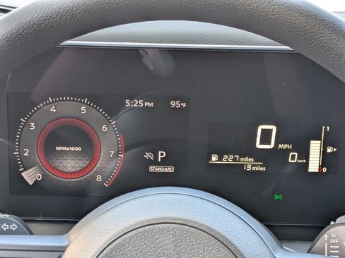 New 2025 Nissan Kicks SV w/ Charging Package FWD image 18