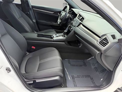 Used 2018 Honda Civic Sport image 19