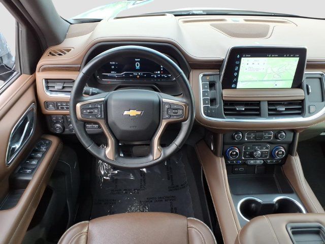 Used 2024 Chevrolet Suburban High Country AWD/4WD image 23