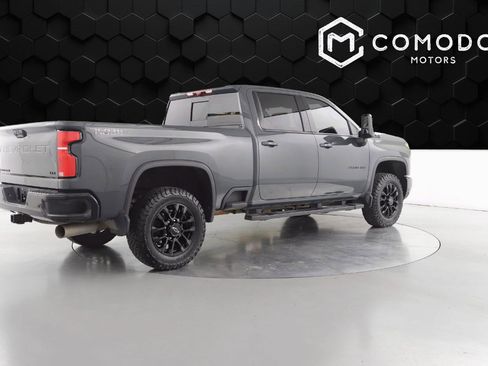 Used 2025 Chevrolet Silverado 3500 LTZ w/ LTZ Plus Package AWD/4WD image 3
