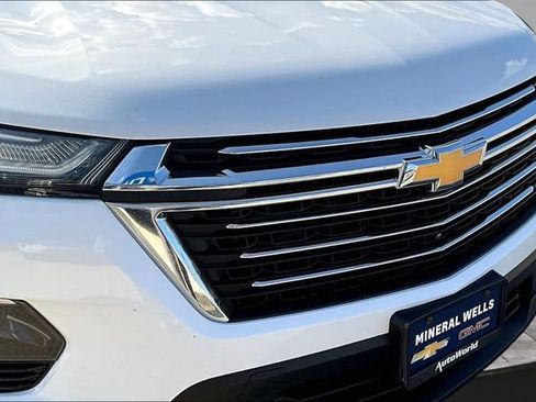 Used 2023 Chevrolet Traverse LT FWD image 33