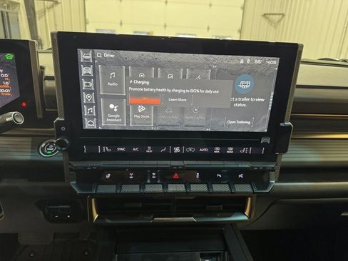 Used 2024 GMC Hummer EV 3X image 16