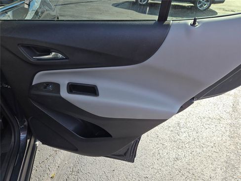 Used 2023 Chevrolet Equinox LT image 9