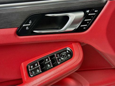 Used 2021 Porsche Macan GTS image 18