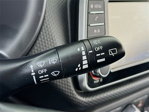 Certified 2025 Nissan Kicks Play S image 15