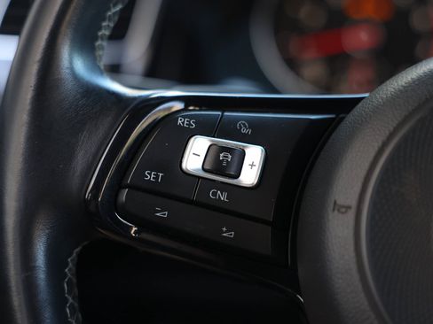 Used 2018 Volkswagen GTI Autobahn FWD image 31