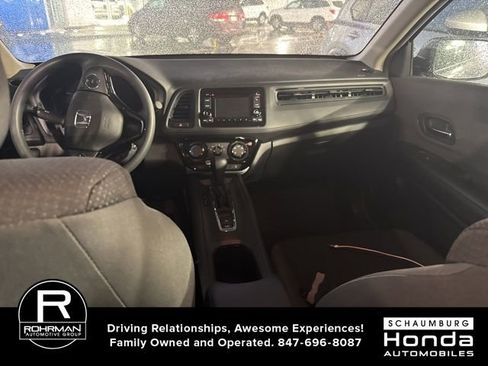 Used 2019 Honda HR-V LX image 8
