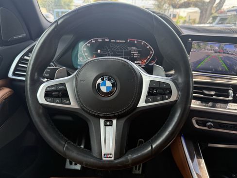 Used 2022 BMW X5 M50i AWD/4WD image 19