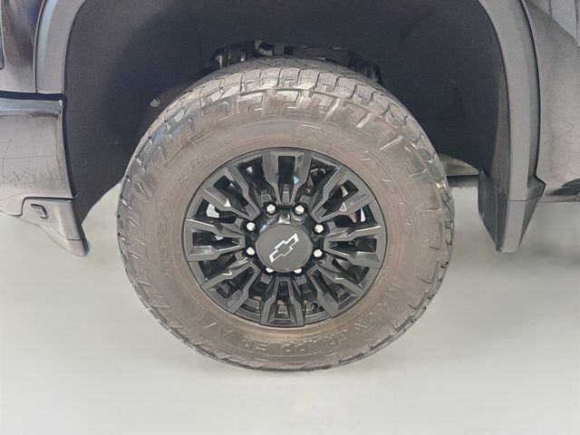Used 2023 Chevrolet Silverado 3500 LTZ w/ LTZ Plus Package AWD/4WD image 24