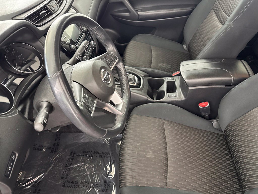 Used 2017 Nissan Rogue SV FWD image 22