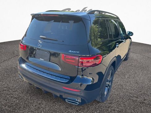 New 2025 Mercedes-Benz GLB 250 4MATIC image 8