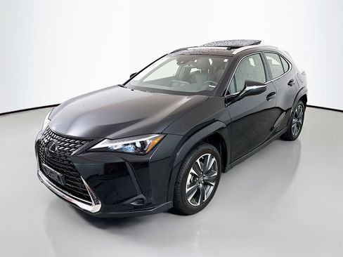 Used 2023 Lexus UX 250h AWD w/ Premium Package image 3