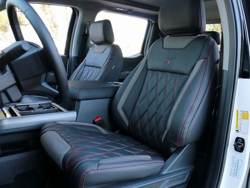 New 2026 Ford F250 Lariat w/ Black Appearance Package image 24