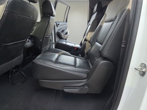 Used 2019 GMC Yukon XL SLT image 17