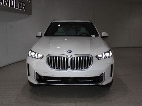 Used 2026 BMW X5 xDrive40i AWD/4WD image 9