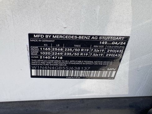 Used 2025 Mercedes-Benz GLA 250 image 12