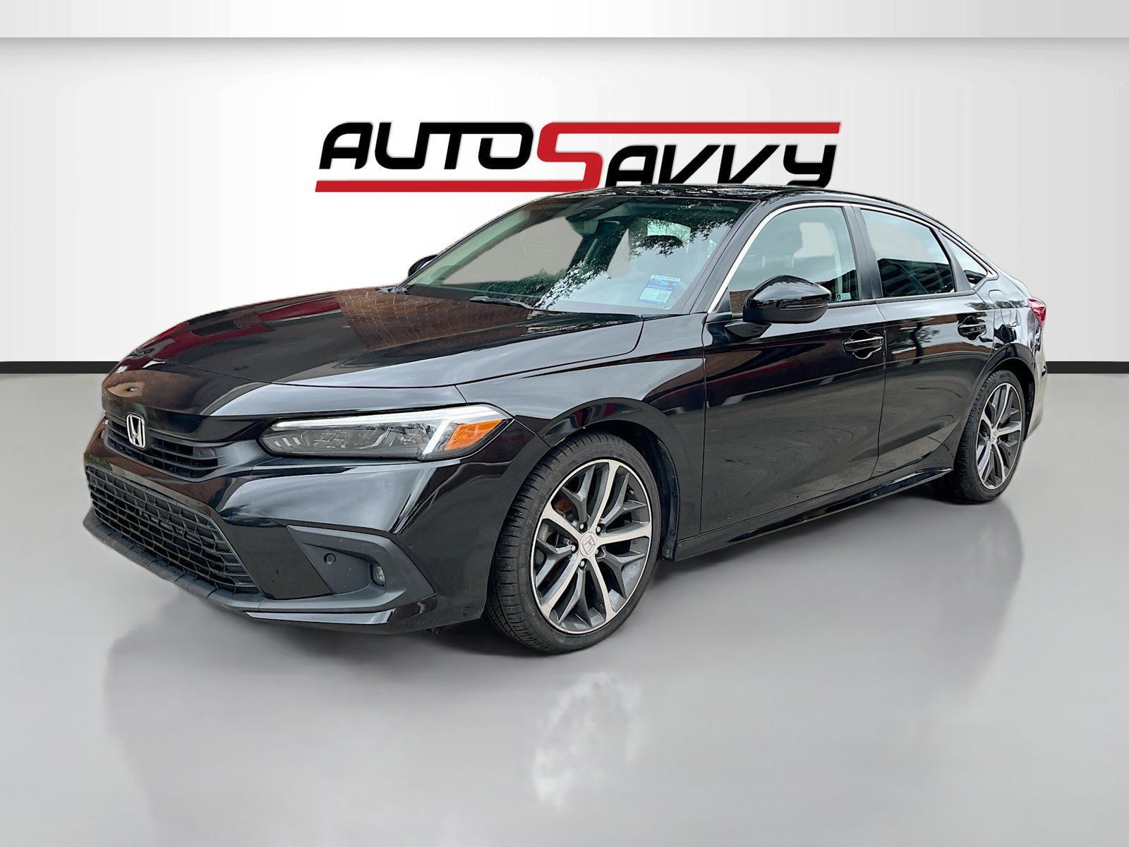 Used 2024 Honda Civic Touring image 3