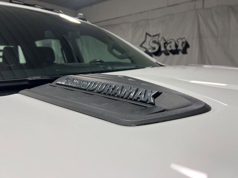 Used 2025 Chevrolet Silverado 3500 W/T image 10