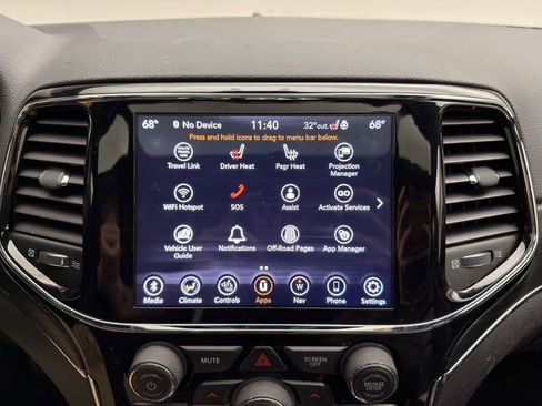 Used 2020 Jeep Grand Cherokee Limited image 12