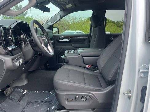 New 2026 GMC Sierra 1500 Elevation image 9