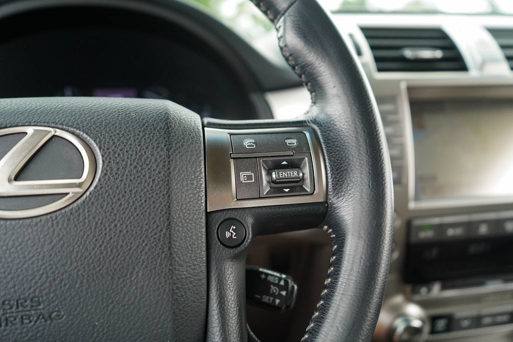 Used 2019 Lexus GX 460 w/ Navigation Package AWD/4WD image 32