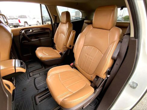 Used 2014 Buick Enclave Premium w/ Trailering Provision Package image 19