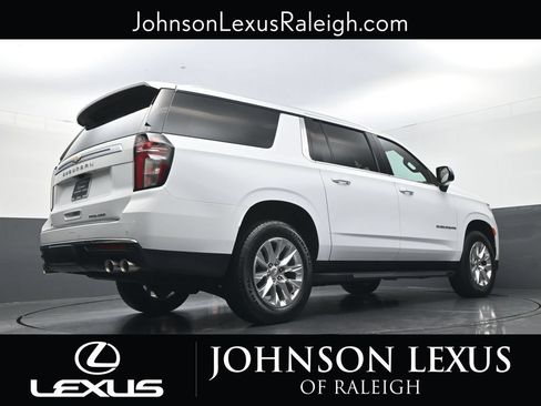 Used 2024 Chevrolet Suburban Premier AWD/4WD image 20