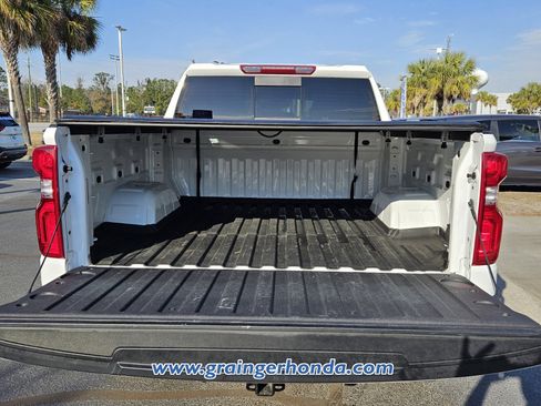 Used 2024 Chevrolet Silverado 1500 LT Trail Boss w/ Convenience Package II image 13