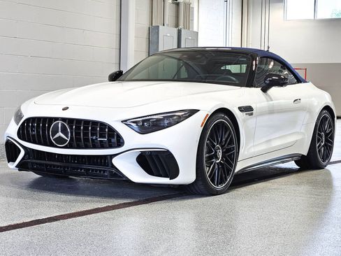 Used 2026 Mercedes-Benz SL 63 AMG 4MATIC image 6