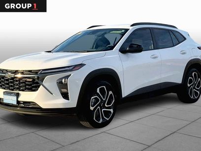 Certified 2025 Chevrolet Trax RS w/ Driver Confidence Package