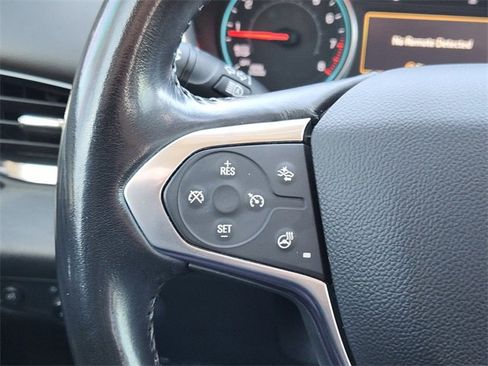 Used 2020 Chevrolet Traverse LT w/ LPO, Blackout Package image 27