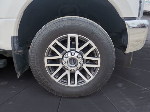 Used 2019 Ford F250 Lariat w/ Lariat Ultimate Package image 9