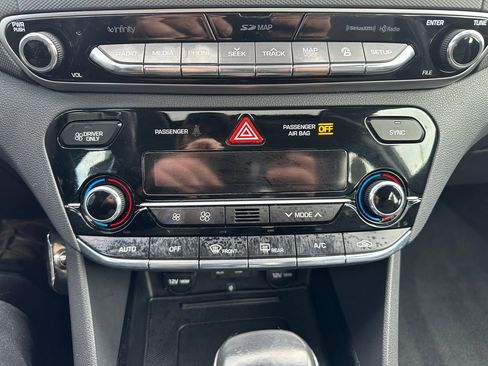 Used 2018 Hyundai Ioniq Limited w/ Limited Ultimate Package 03 image 18