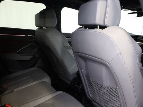 Used 2023 Audi Q3 2.0T Premium Plus w/ Premium Plus Package image 22