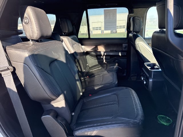 Used 2019 Ford Expedition Limited w/ Equipment Group 302A AWD/4WD image 14