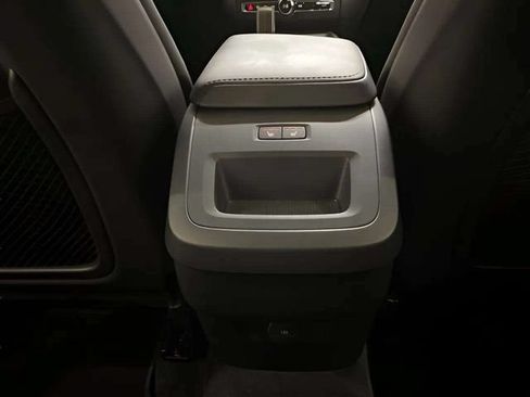 Used 2025 Volvo XC60 B5 Core AWD/4WD image 95