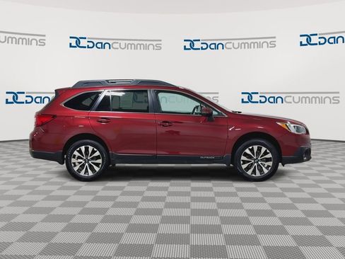 Used 2016 Subaru Outback 2.5i Limited image 2