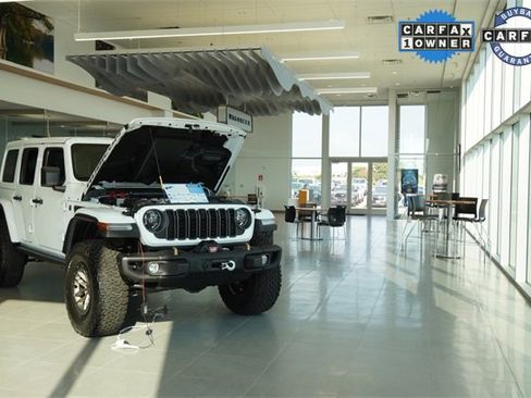 Used 2024 Chevrolet Silverado 1500 LT image 45