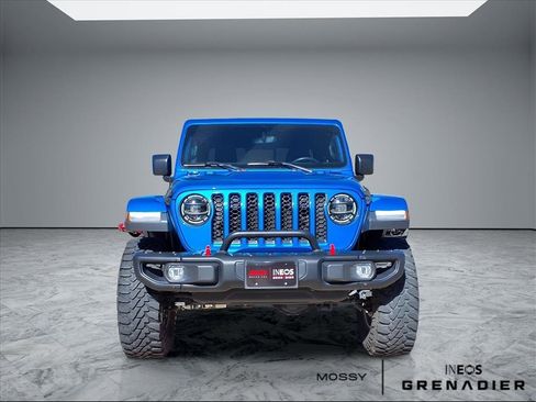 Used 2020 Jeep Gladiator Rubicon image 2