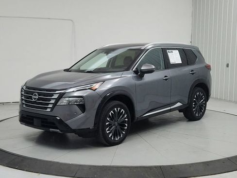Used 2026 Nissan Rogue Platinum w/ Platinum Premium Package AWD/4WD image 3