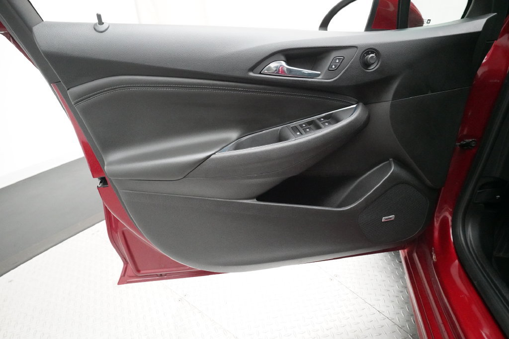 Used 2017 Chevrolet Cruze Premier FWD image 26