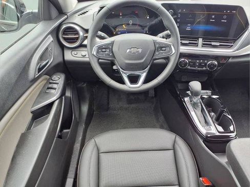 New 2026 Chevrolet Trax ACTIV w/ Driver Confidence Package FWD image 11