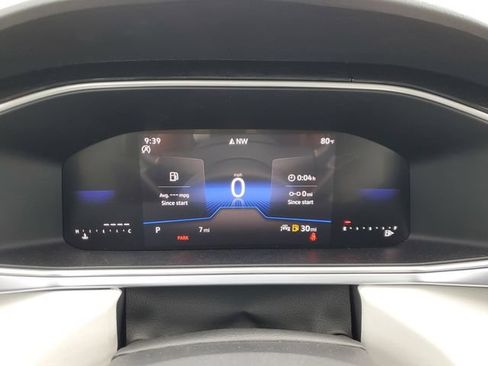 New 2026 Volkswagen Taos SE FWD image 24