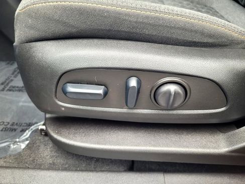 Used 2022 Chevrolet Equinox LT AWD/4WD image 12