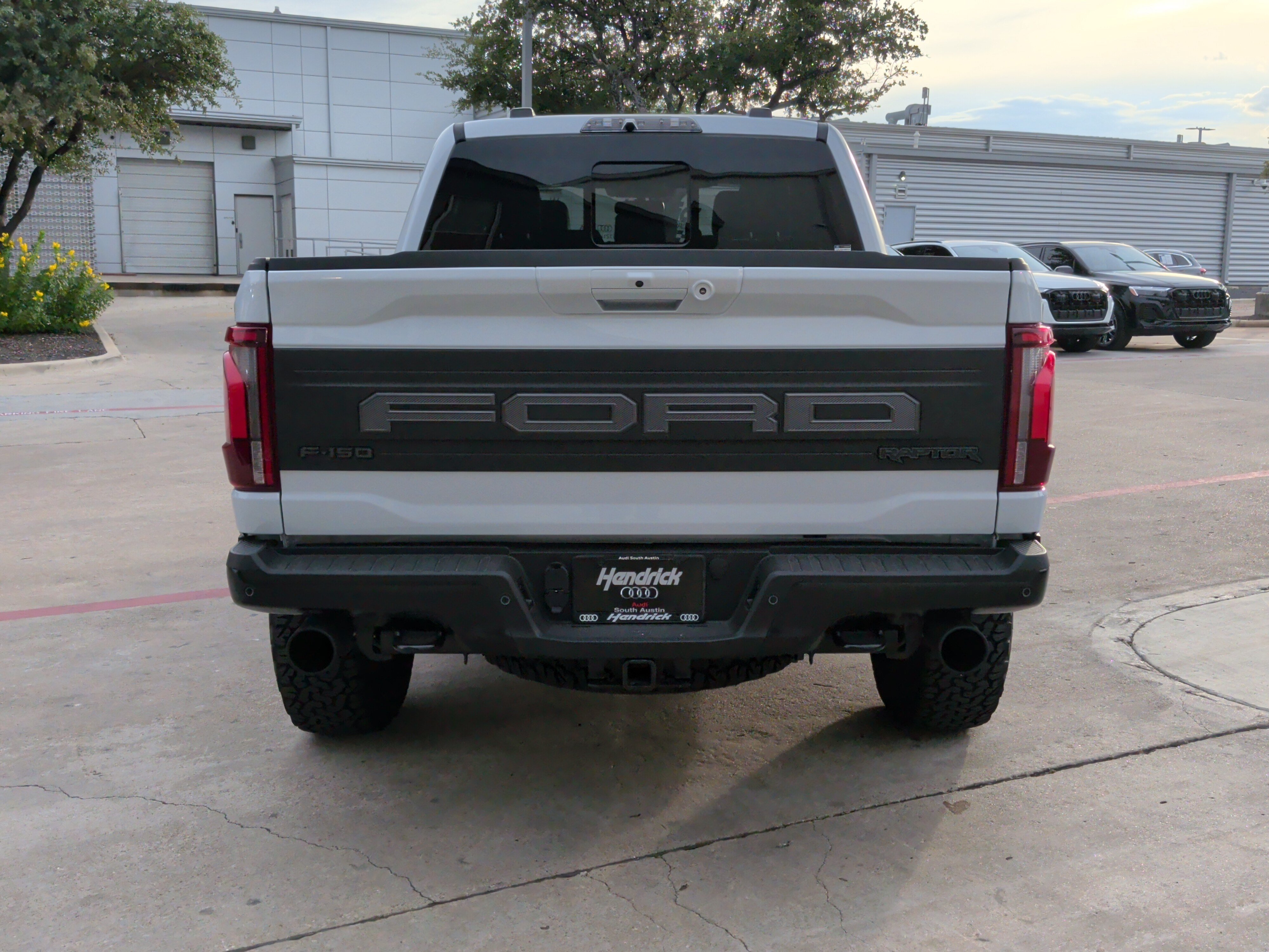 Used 2025 Ford F150 Raptor AWD/4WD image 9