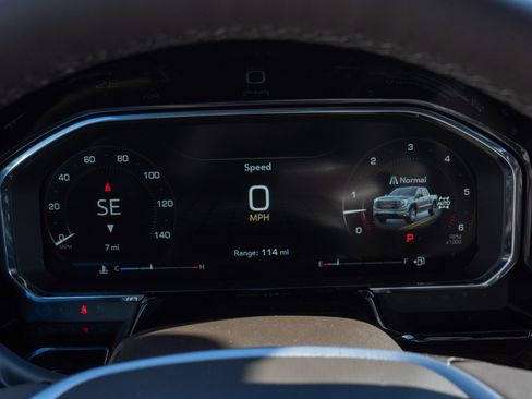 New 2026 GMC Sierra 1500 SLT w/ SLT Premium Package image 12