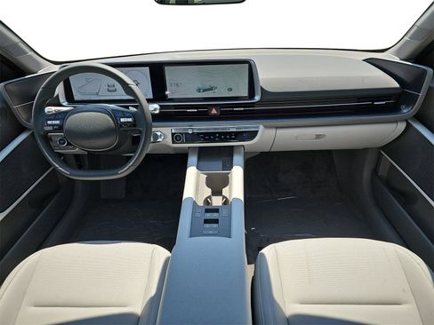 New 2025 Hyundai Ioniq 6 SEL image 9