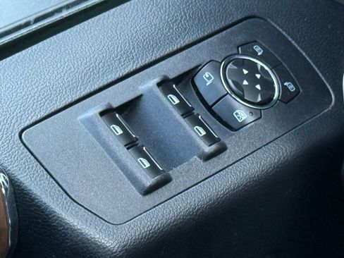 Used 2019 Ford F150 Lariat w/ Equipment Group 502A Luxury image 37