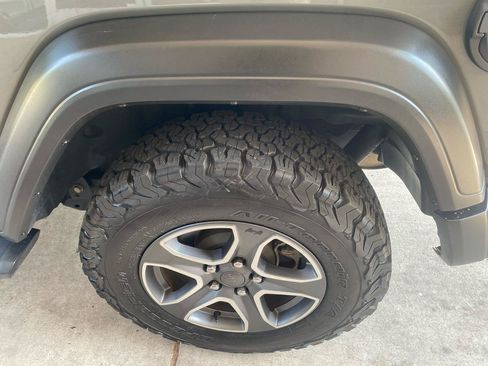 Used 2021 Jeep Wrangler Sport AWD/4WD image 25