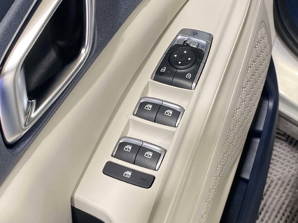 New 2026 Kia Carnival EX FWD image 18